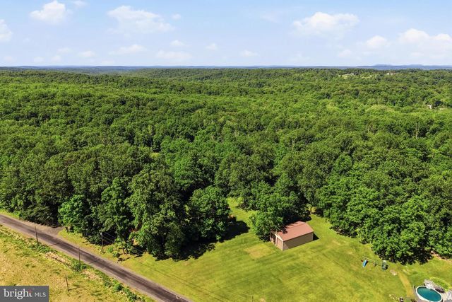 1160 CAMP SKYMOUNT RD, Green Lane, PA 18054