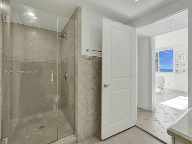 5005 Collins Ave 725, Miami Beach, FL 33140