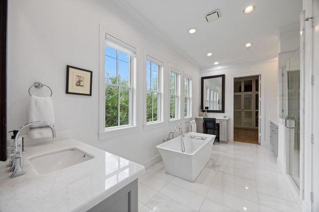 1270 Wood Hollow Drive, Houston, TX 77057