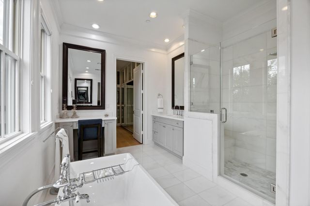 1270 Wood Hollow Drive, Houston, TX 77057