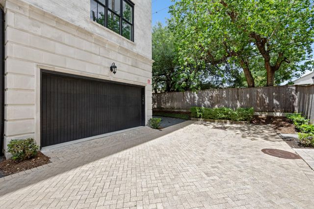 1270 Wood Hollow Drive, Houston, TX 77057