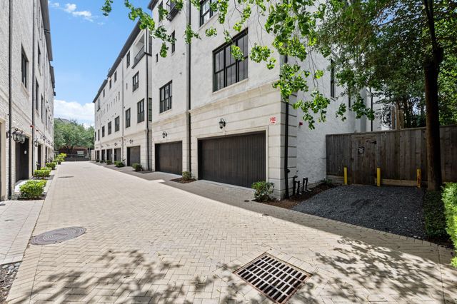 1270 Wood Hollow Drive, Houston, TX 77057