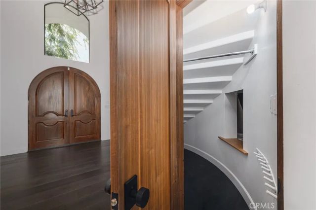 5022 Ranchito, Sherman Oaks, CA 91423