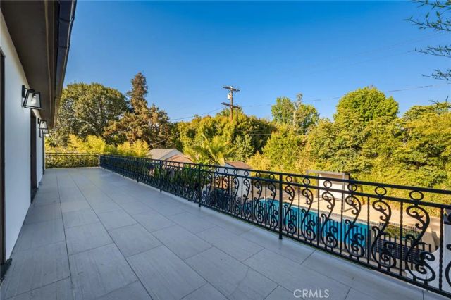 5022 Ranchito, Sherman Oaks, CA 91423