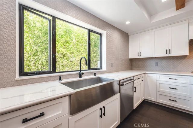 5022 Ranchito, Sherman Oaks, CA 91423