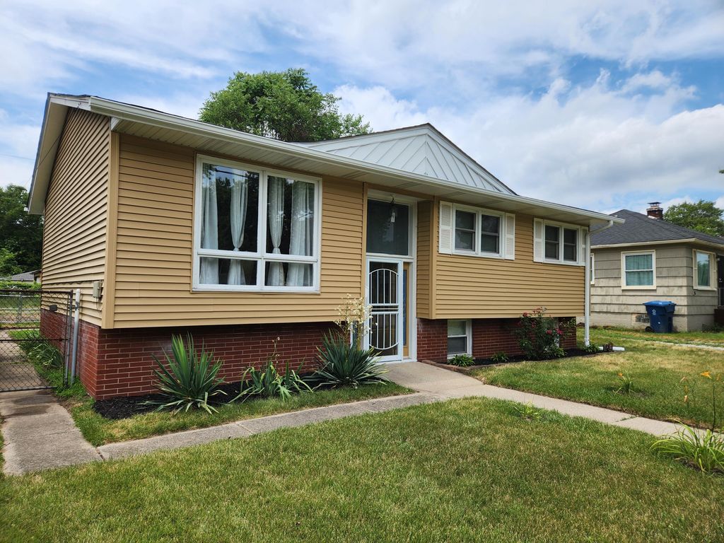 2172 Chase Street, Gary, IN 46404