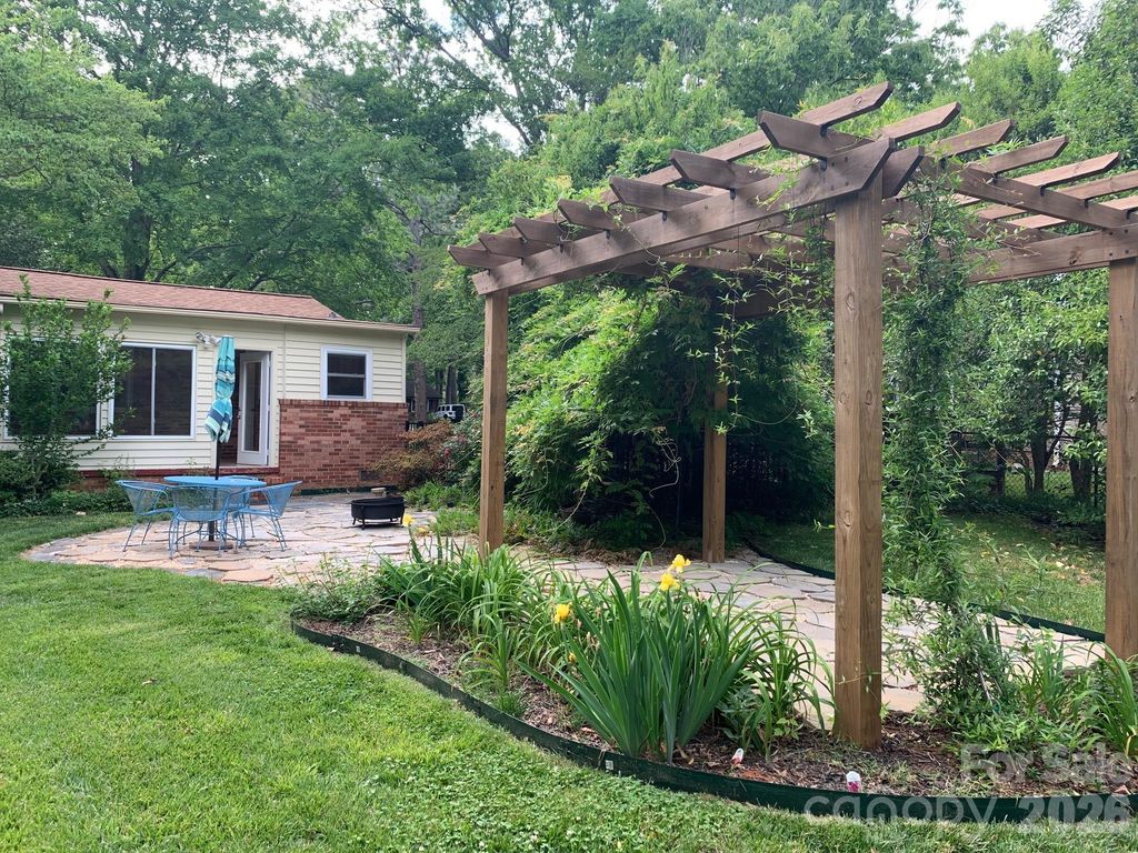 422 Fieldstone Road, Mooresville, NC 28115