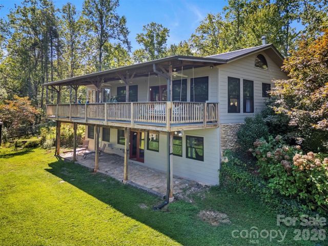 250 Burt Blackwell Road, Mill Spring, NC 28756