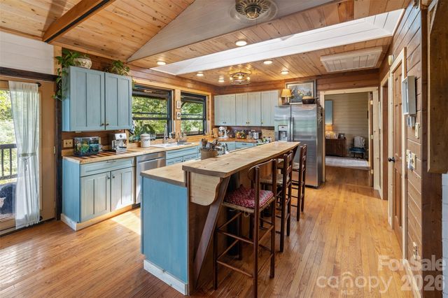 250 Burt Blackwell Road, Mill Spring, NC 28756