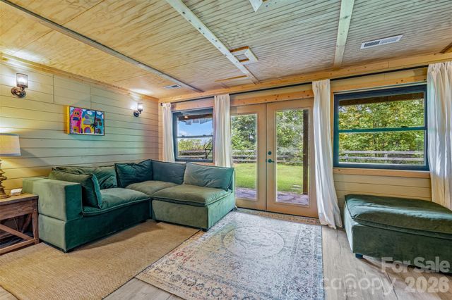 250 Burt Blackwell Road, Mill Spring, NC 28756