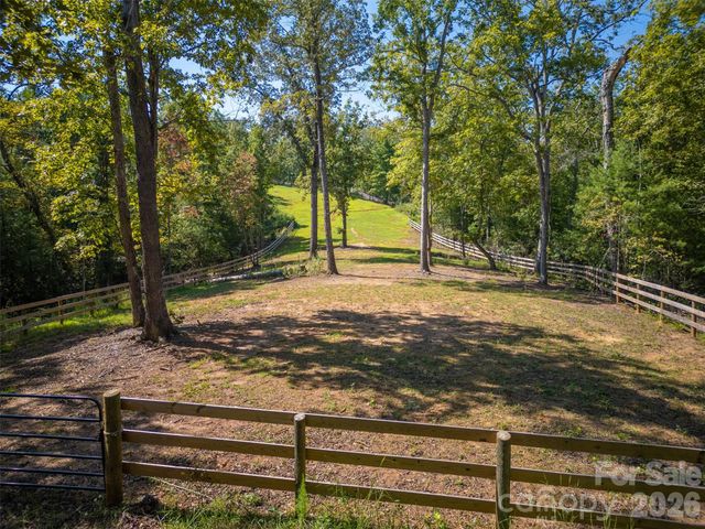 250 Burt Blackwell Road, Mill Spring, NC 28756