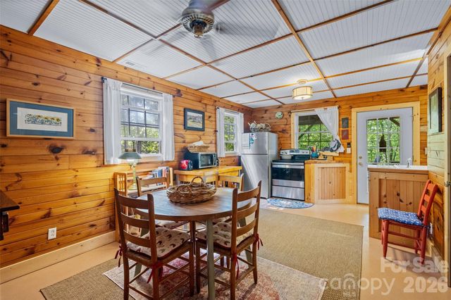 250 Burt Blackwell Road, Mill Spring, NC 28756