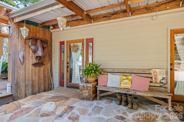 250 Burt Blackwell Road, Mill Spring, NC 28756