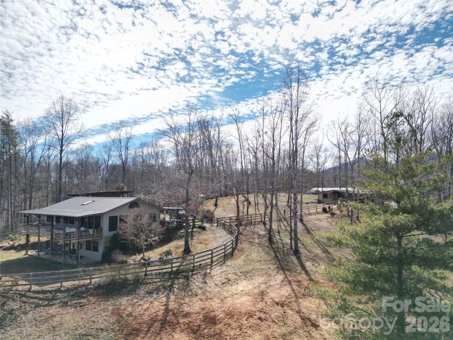 250 Burt Blackwell Road, Mill Spring, NC 28756