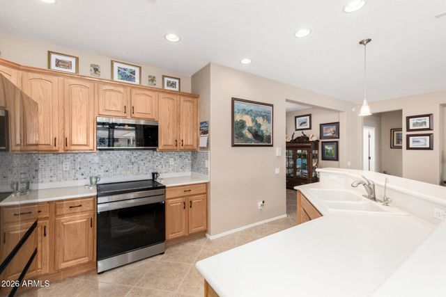 13765 W NOGALES Drive, Sun City West, AZ 85375