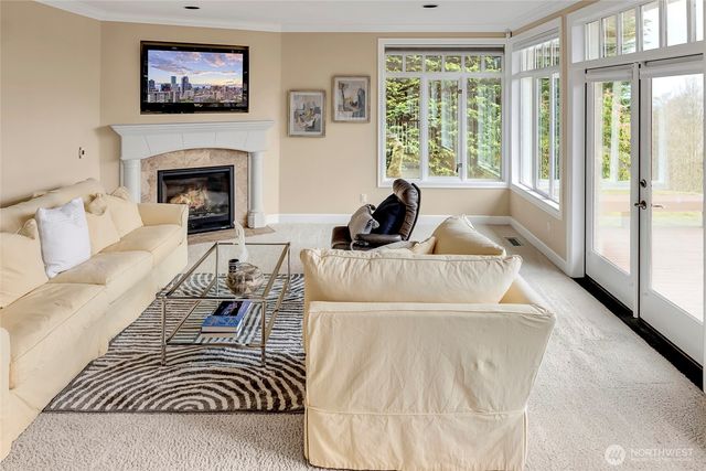 4911 Harbor Lane, Everett, WA 98203