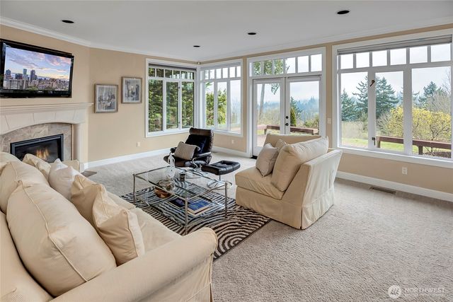 4911 Harbor Lane, Everett, WA 98203