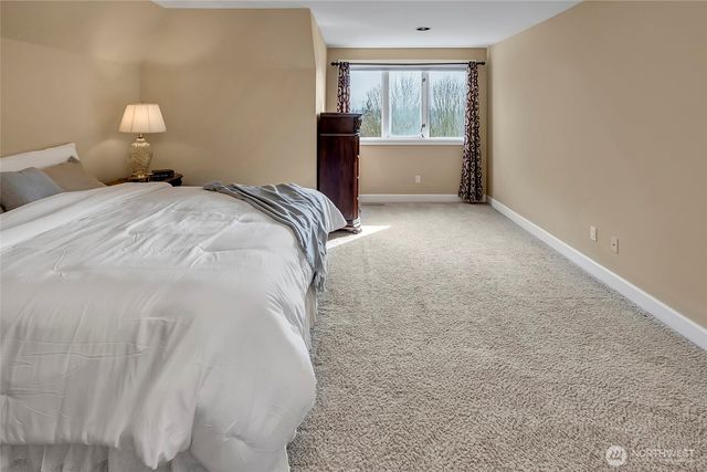 4911 Harbor Lane, Everett, WA 98203