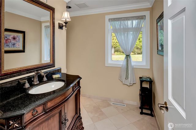4911 Harbor Lane, Everett, WA 98203