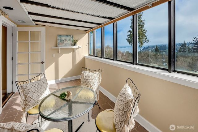4911 Harbor Lane, Everett, WA 98203