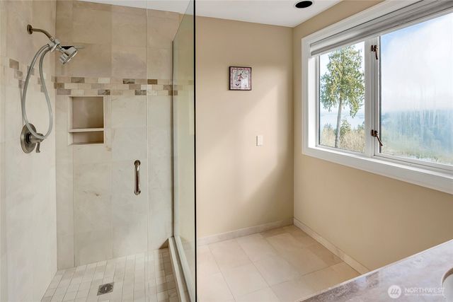 4911 Harbor Lane, Everett, WA 98203