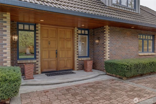 4911 Harbor Lane, Everett, WA 98203