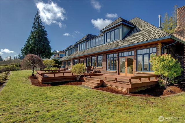 4911 Harbor Lane, Everett, WA 98203