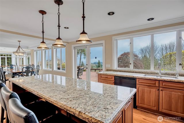 4911 Harbor Lane, Everett, WA 98203