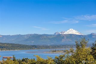 4911 Harbor Lane, Everett, WA 98203