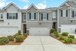 738 Woodstock Grove Drive, Woodstock, GA 30188