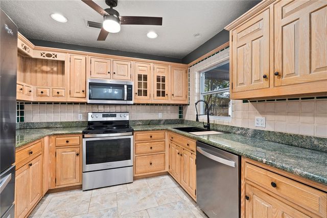 3235 62nd Court, Vero Beach, FL 32966