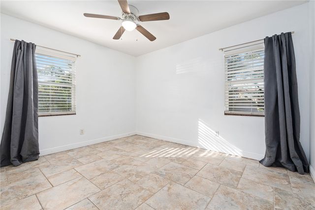 3235 62nd Court, Vero Beach, FL 32966