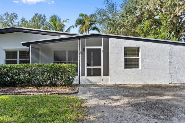 3235 62nd Court, Vero Beach, FL 32966
