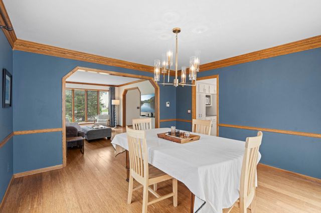 8480 Montgomery Court, Eden Prairie, MN 55347