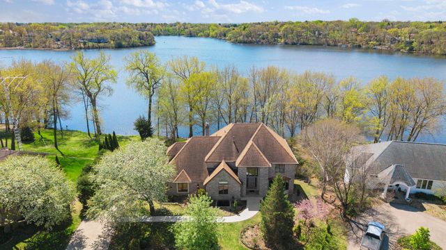 8480 Montgomery Court, Eden Prairie, MN 55347