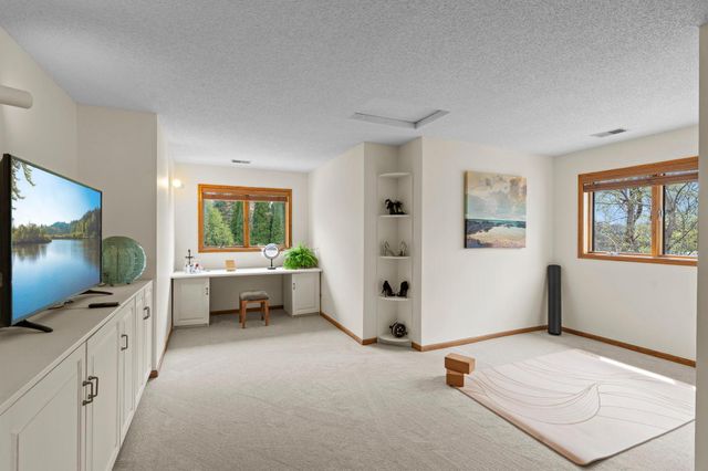 8480 Montgomery Court, Eden Prairie, MN 55347