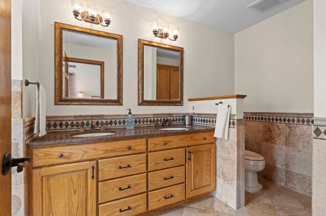 8480 Montgomery Court, Eden Prairie, MN 55347