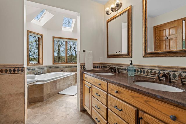 8480 Montgomery Court, Eden Prairie, MN 55347