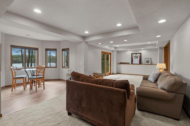 8480 Montgomery Court, Eden Prairie, MN 55347