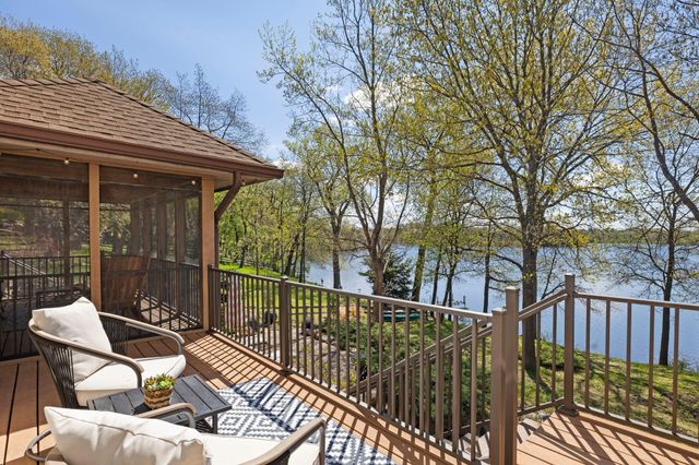 8480 Montgomery Court, Eden Prairie, MN 55347
