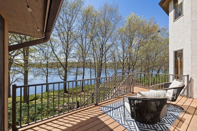 8480 Montgomery Court, Eden Prairie, MN 55347