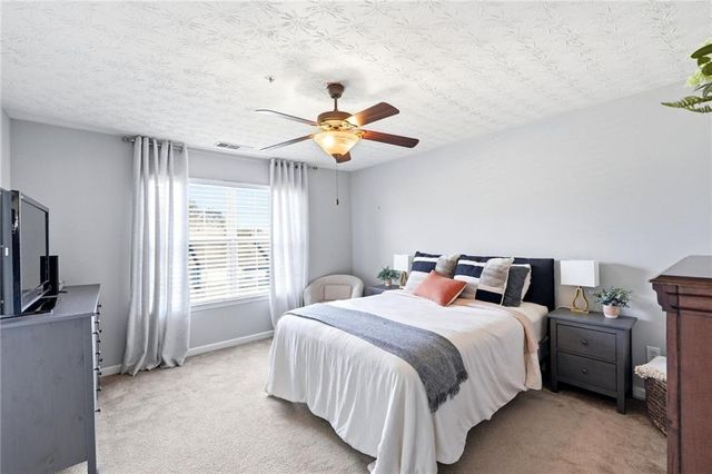 410 Lantern Lane, Woodstock, GA 30188