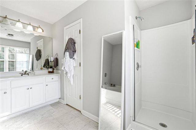 410 Lantern Lane, Woodstock, GA 30188