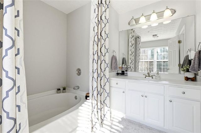 410 Lantern Lane, Woodstock, GA 30188