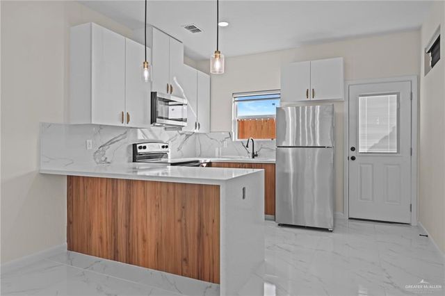 2109 Viviana Street 3, Edinburg, TX 78504