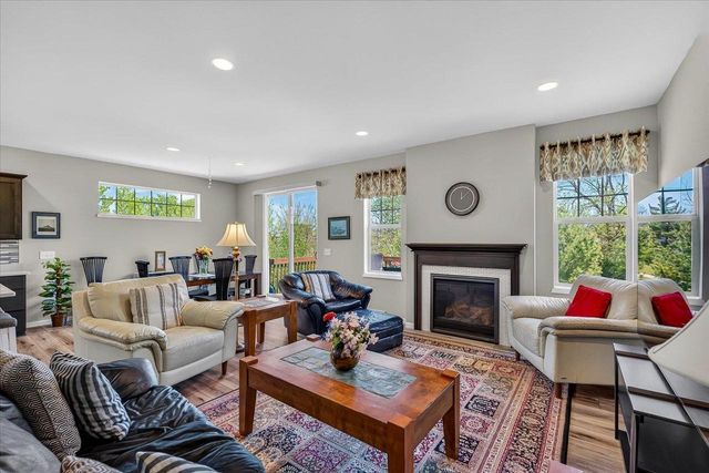 9868 Hawks Nest Drive, Verona, WI 53593