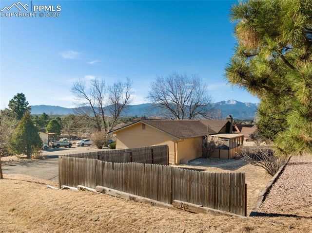 4770 Diamond Drive, Colorado Springs, CO 80918