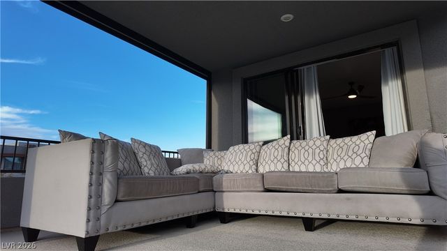 6135 Amber View Street, Las Vegas, NV 89135