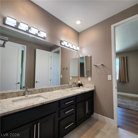 6135 Amber View Street, Las Vegas, NV 89135
