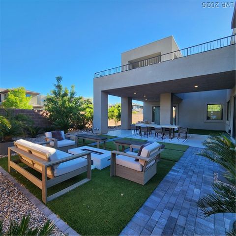 6135 Amber View Street, Las Vegas, NV 89135